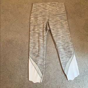 Wonder under crop high rise